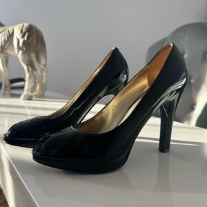 Nine West patent leather heels♥️